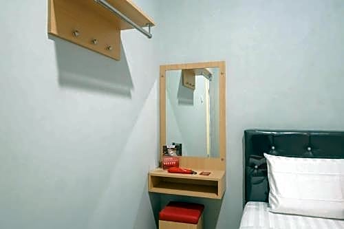 RedDoorz @ Helvetia Medan 2