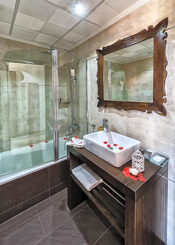 Hotel Soho Boutique El Tiburon & Spa -Adults Recommended