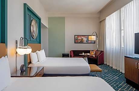 Queen Room with Two Queen Beds with Accessible Tub - Disability Access