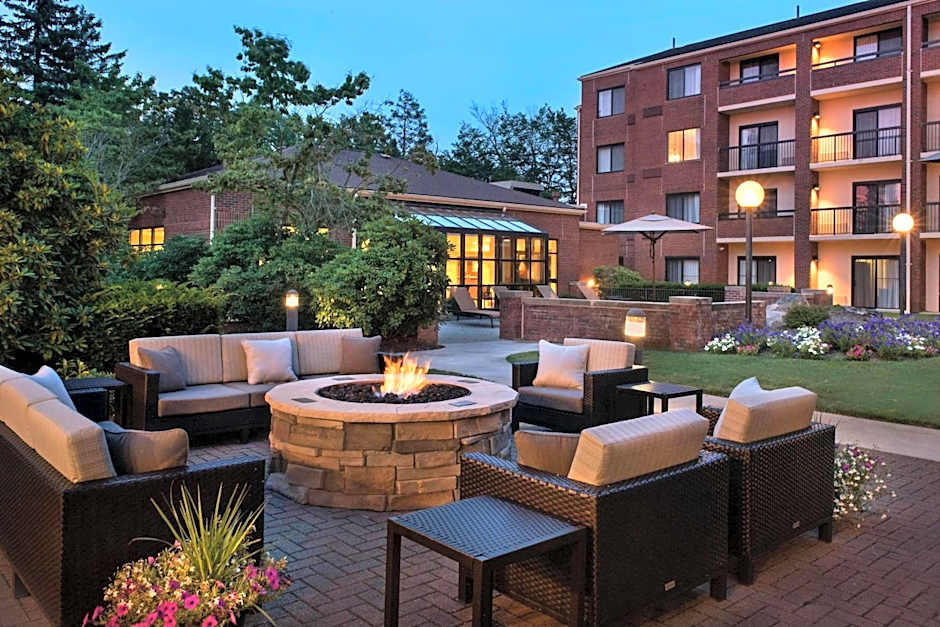 Fairfield by Marriott Inn & Suites Stoughton