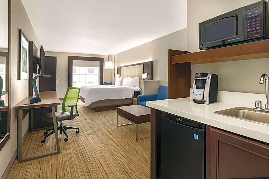 Holiday Inn Express Hotel & Suites Lawton-Fort Sill By IHG