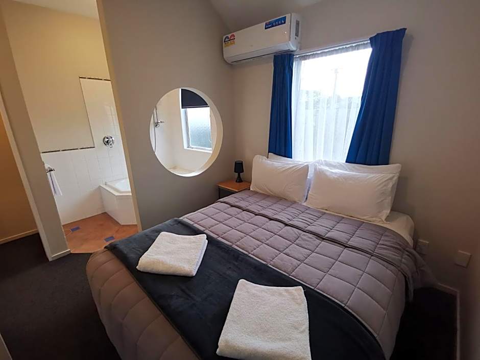 Airport Birches Motel