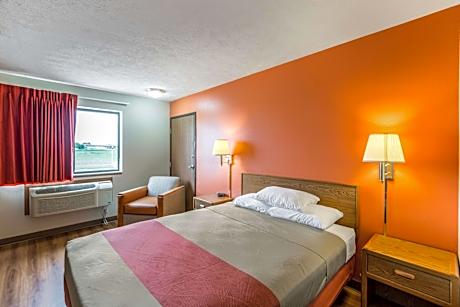 Motel 6-Percival, IA