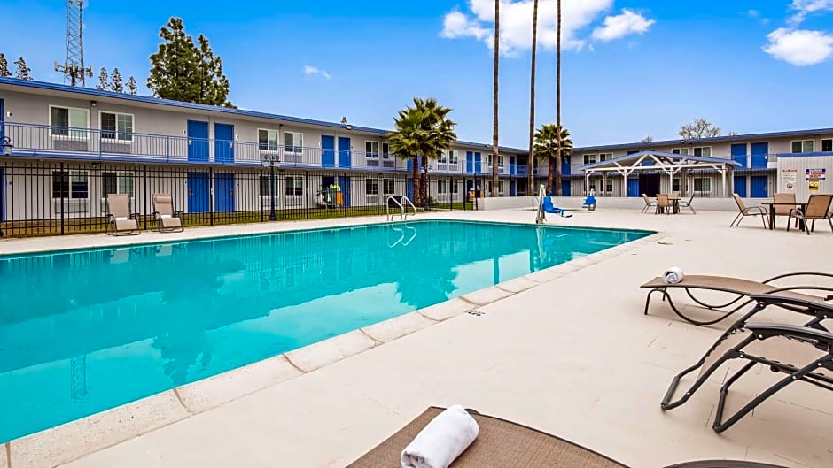 SureStay Plus Hotel by Best Western Sacramento Cal Expo