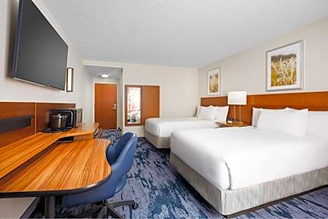 Double Room with Two Double Beds and Roll-in Shower - Mobility Accessible