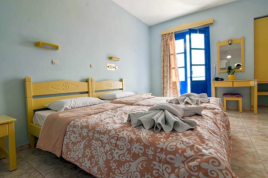 Vardes Hotel Studios