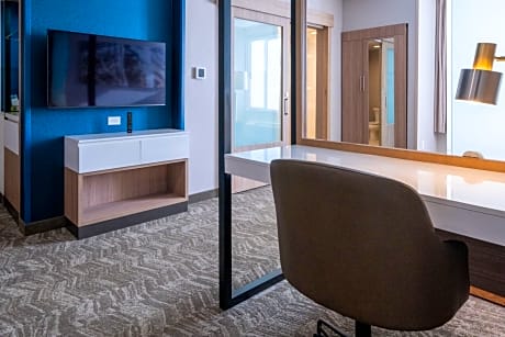 King Suite with Trundle Bed - Hearing Accessible
