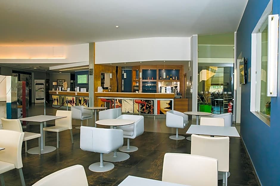 Holiday Inn Express Milan-Malpensa Airport By IHG