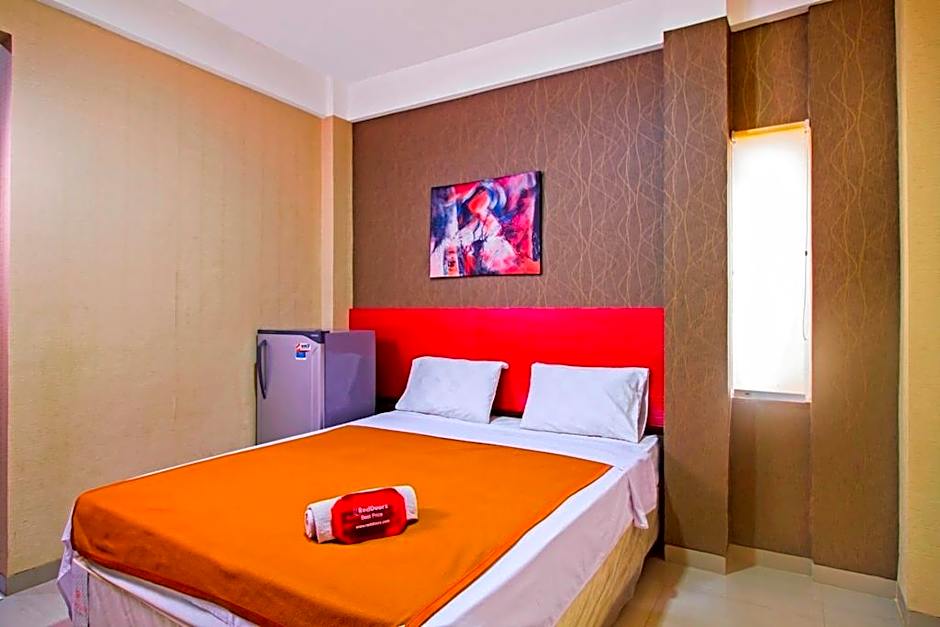 RedDoorz Near Cilandak Town Square