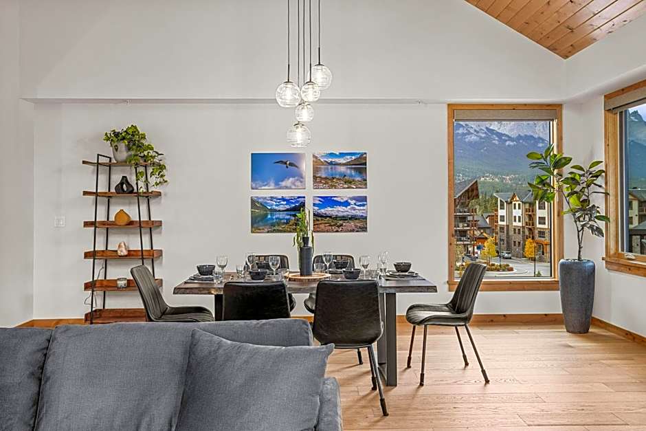 Spring Creek Luxury - managed by Little Sister Getaways