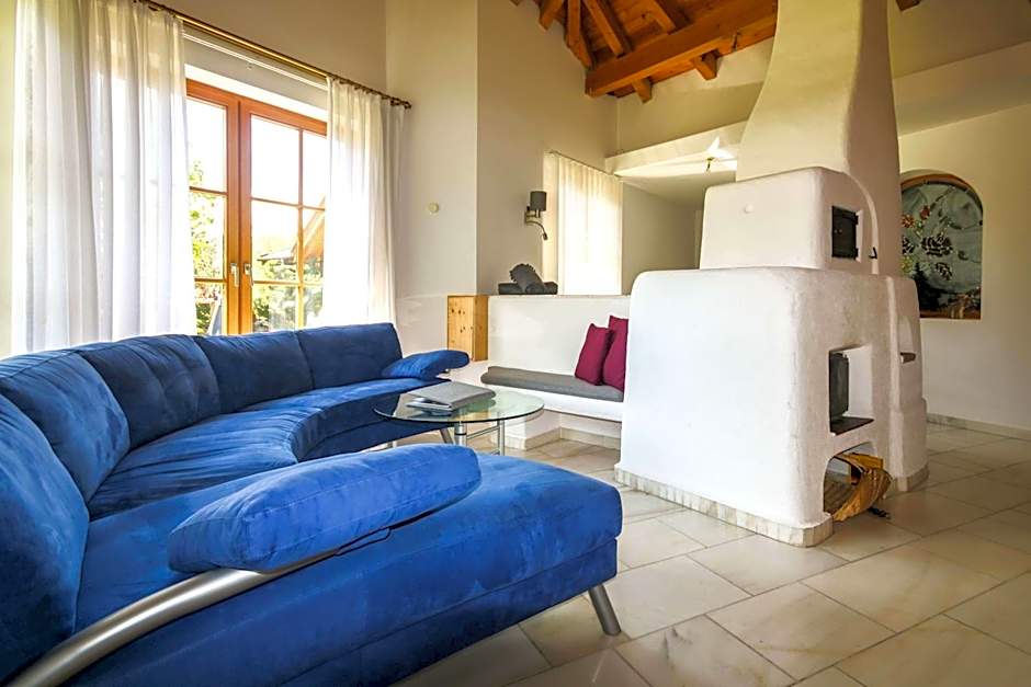 Kia Ora Hotel Restaurant