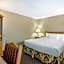 Econo Lodge Inn & Suites
