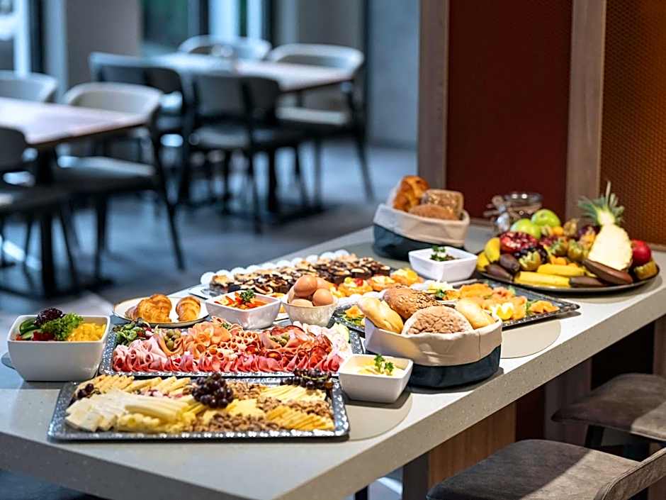 Novotel Suites Wien City Donau Hotel
