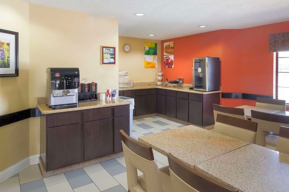 Quality Inn Baytown - Houston East