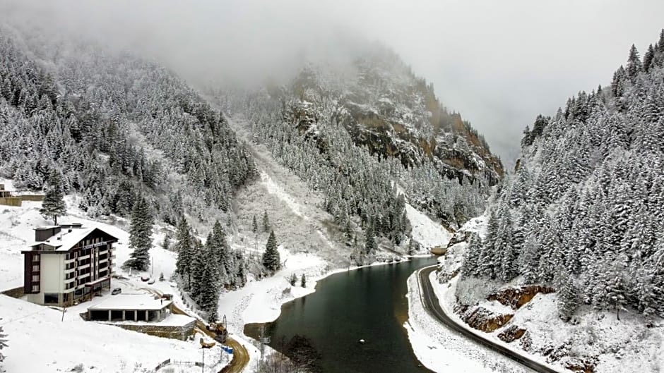 PAZARCIK MOUNTAIN HOTEL