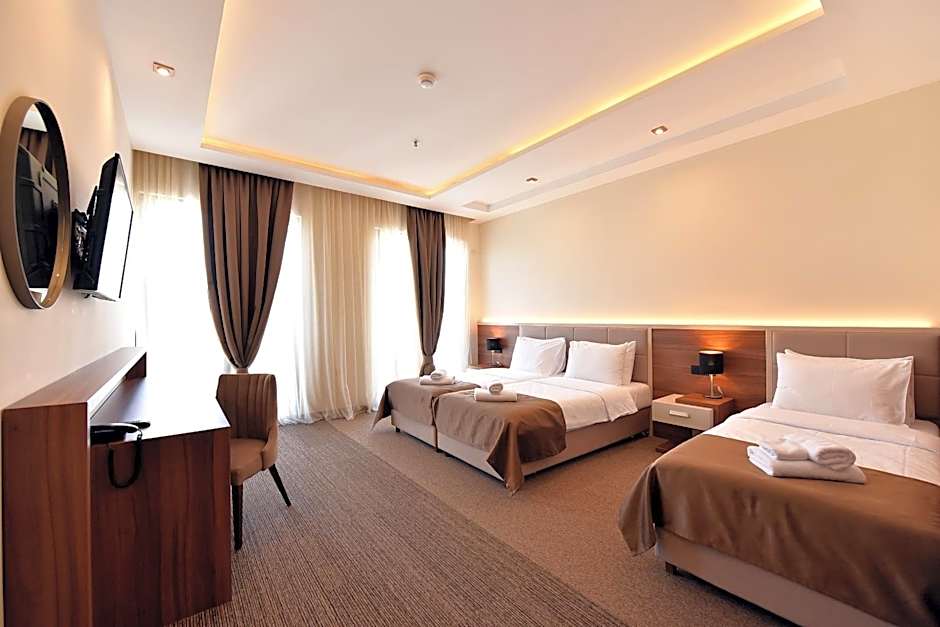 Hotel Lazaro