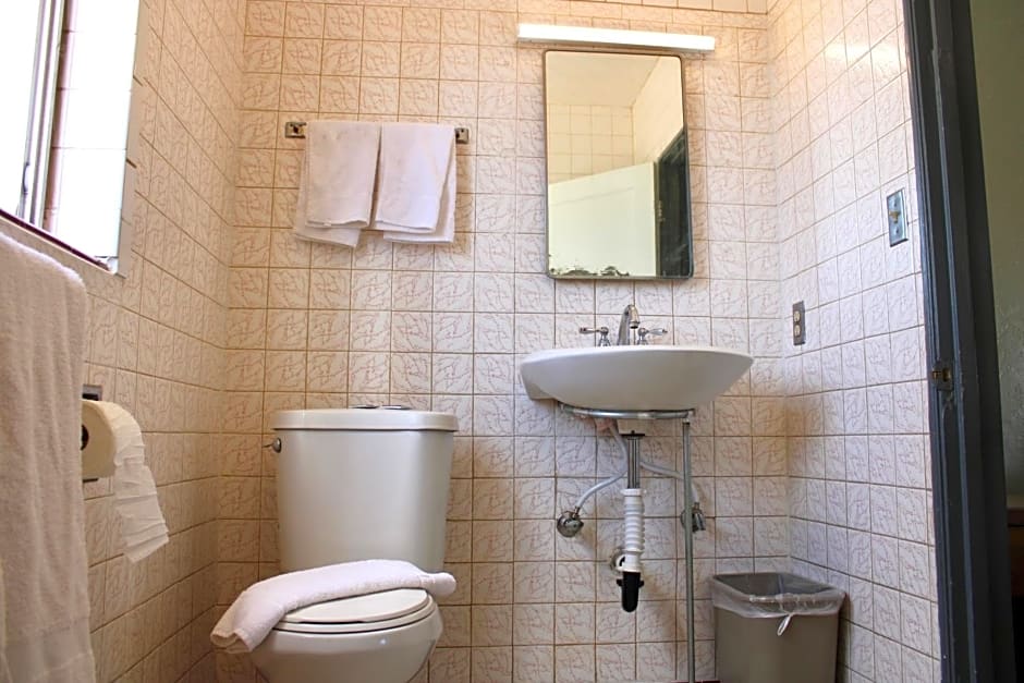 Economy Inn