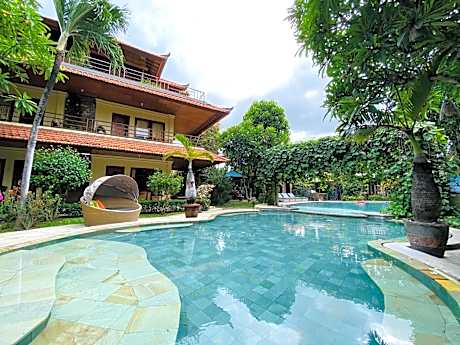 Deluxe Double Room with Pool View