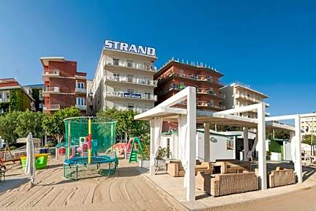 Strand Hotel