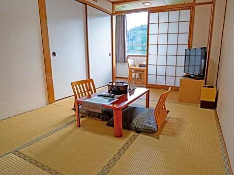 Economy Twin Room