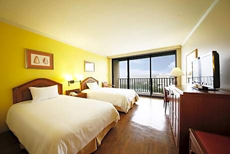 Beach Tower - Beach Twin Room