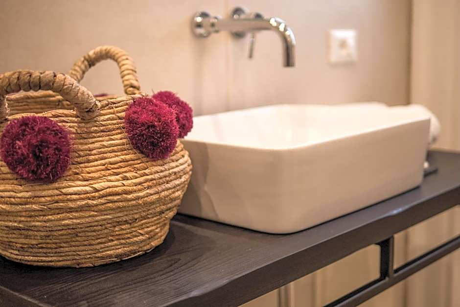 Family Affair Luxury Rooms&Suites