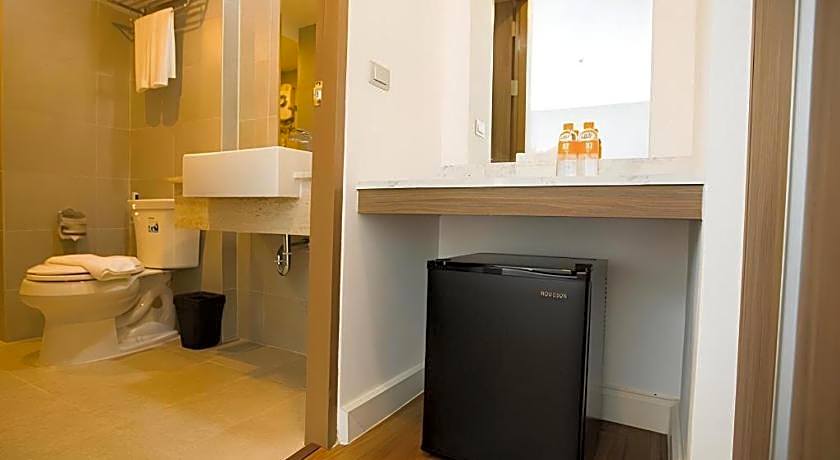 B2 Phitsanulok Premier Hotel