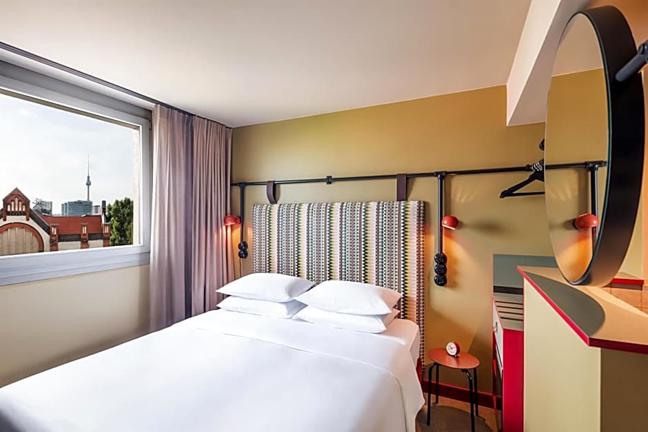 Me And All Hotel Berlin East Side