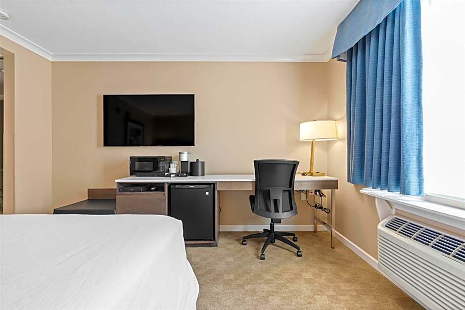 Best Western Plus Columbia River Hotel