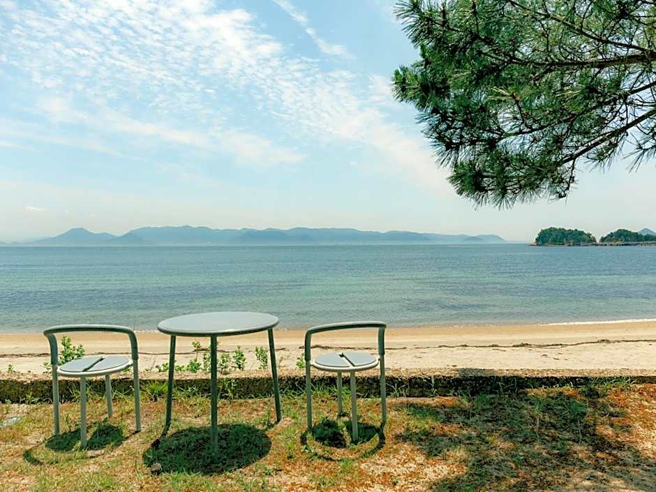 直島町ふるさと海の家 つつじ荘 -Seaside Stay Tsutsujiso-