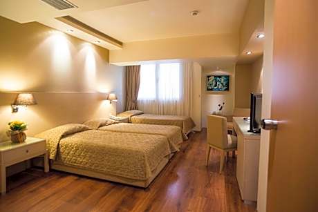 Twin Room with Extra Bed