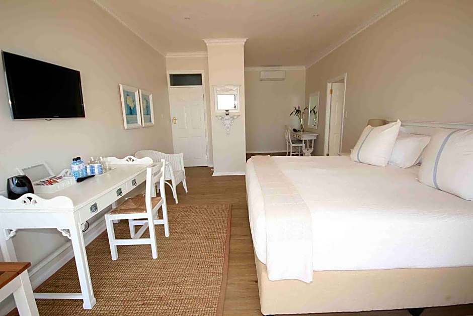Photo 1 of 5 of Deluxe 1 Double Bed or 2 Beds, Sea View