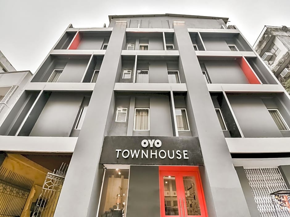 OYO Townhouse 182 Menka