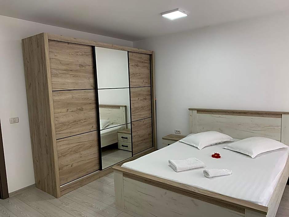 Cazare bloc nou ultracentral