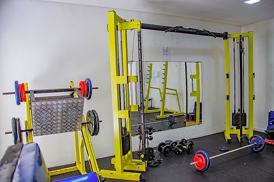 Suíte PÉ NA AREIA com PISCINA, WIFI e ESTACIONAMENTO em PONTA NEGRA