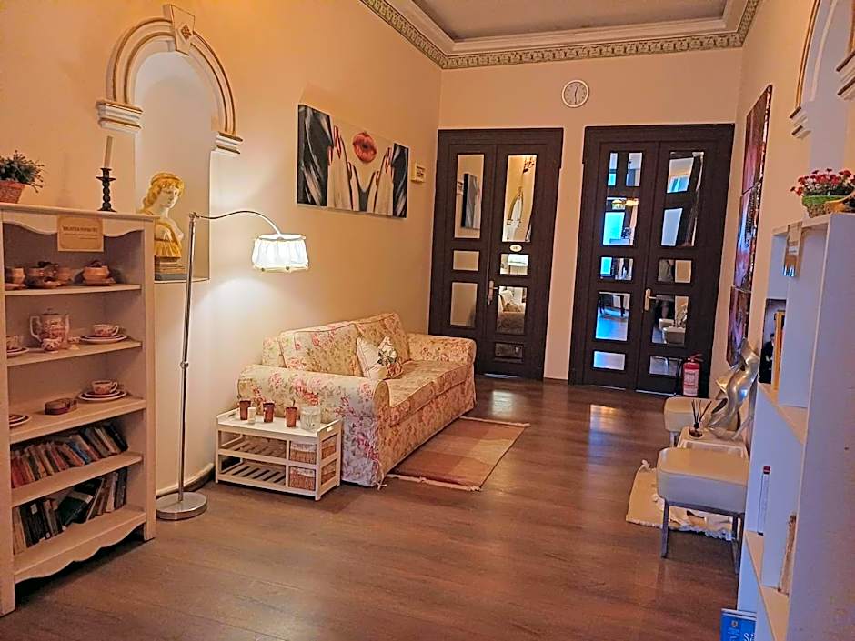 Bucharest Downtown Inn