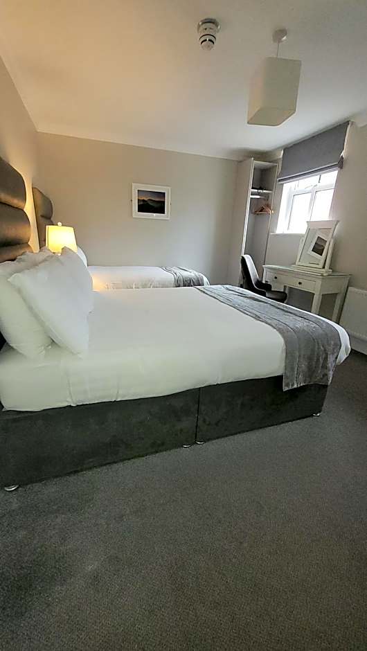 Photo 1 of 4 of 1 Double Bed or 2 Beds
