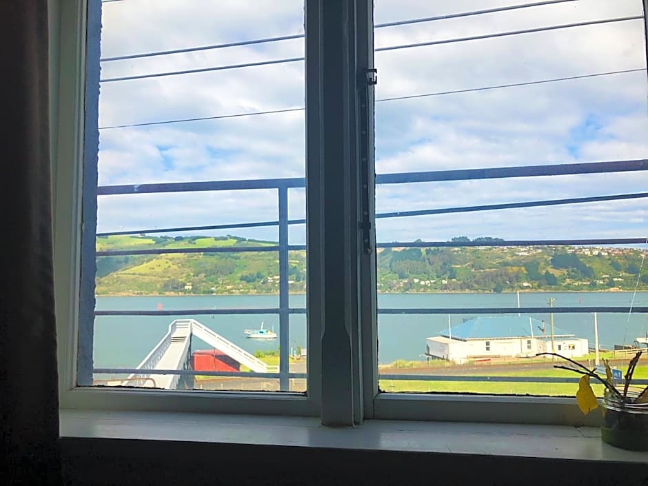 Harbourview Stadium Hotel
