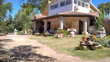 B&B Villa Sa Pischina