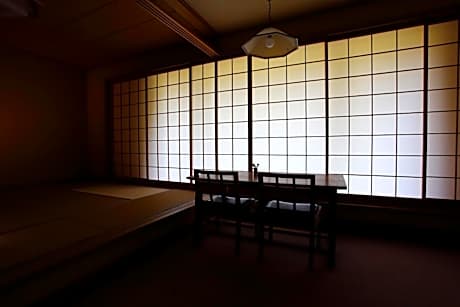 Japanese-Style Deluxe Room with Shared Bathroom