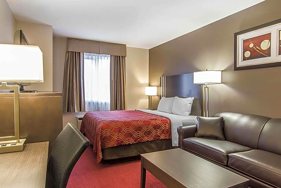 Econo Lodge And Suites