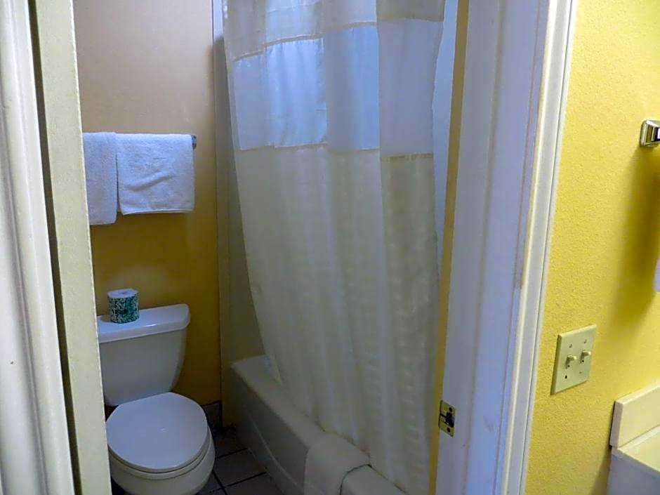 La Grange Executive Inn and Suites