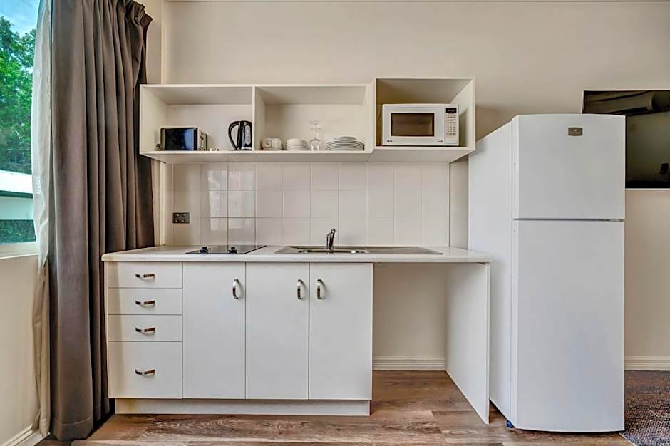 City Oasis Inn Townsville, SureStay Collection by BW