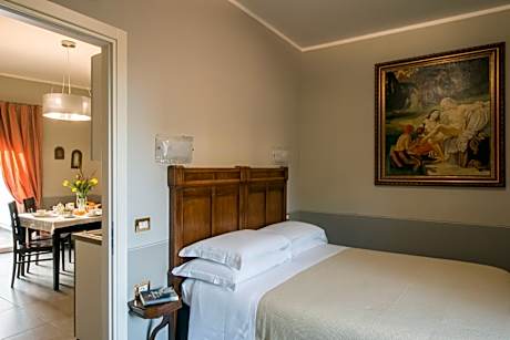 One-Bedroom Apartment with Terrace - Separate Building