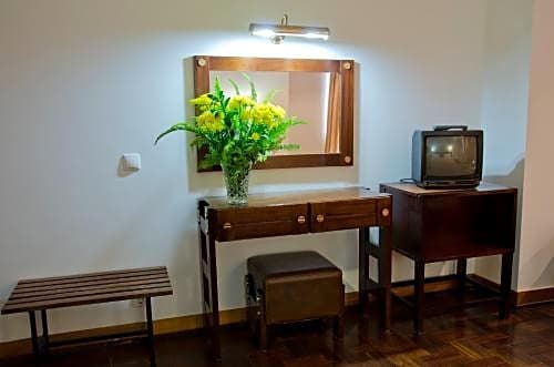 VIP Inn Miramonte Hotel