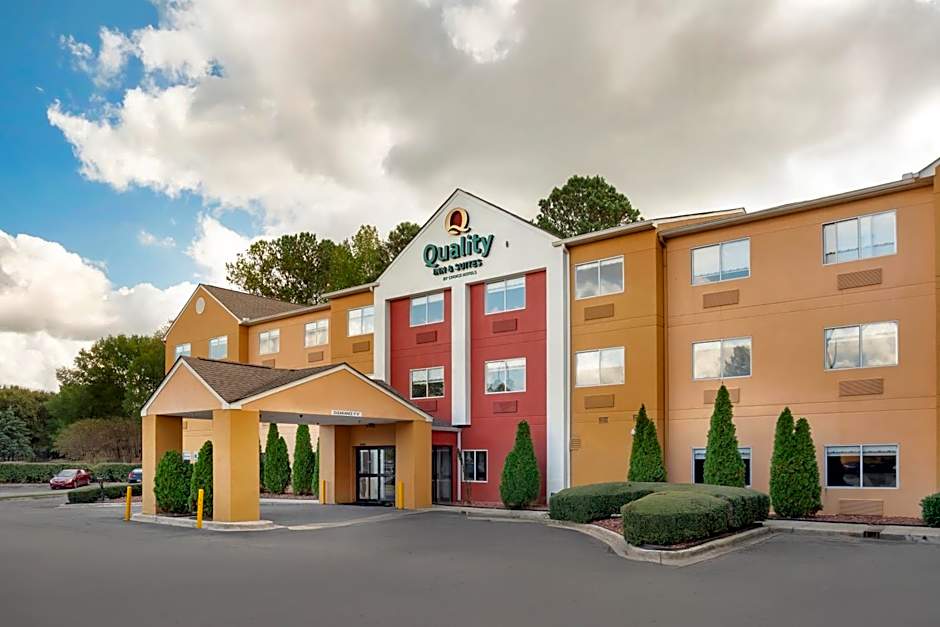 Quality Inn & Suites Birmingham - Highway 280