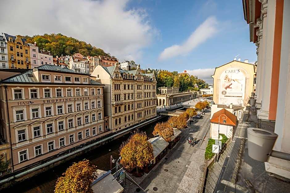 Salvator Hotel