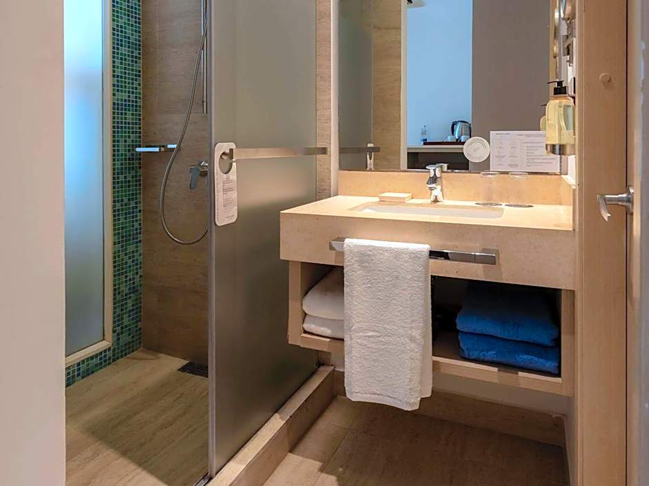 Mercure Santa Marta Emile