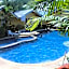 Blue Lagoon Inn & Suites