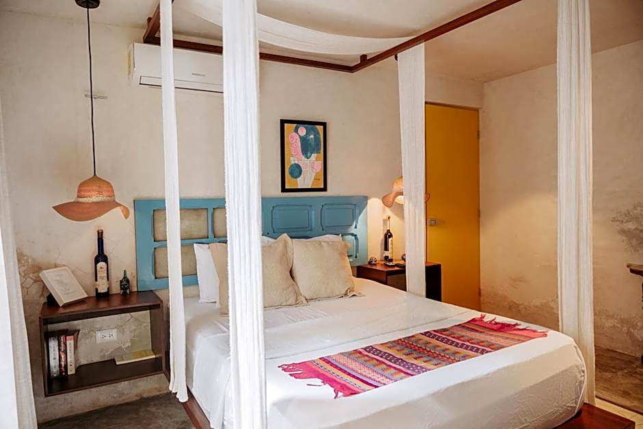 CASA CHAKÁ BOUTIQUE